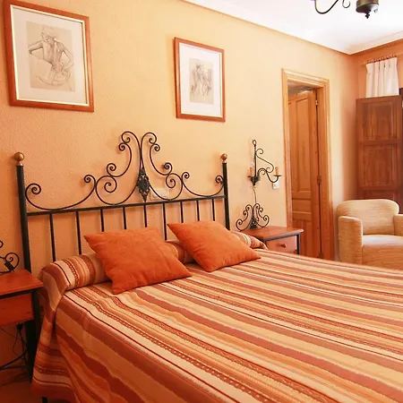 Núcleo Rural Tixileiro Hotel 2*