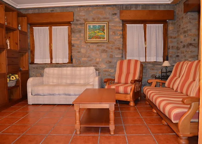 Hotel Núcleo Rural Tixileiro 2*